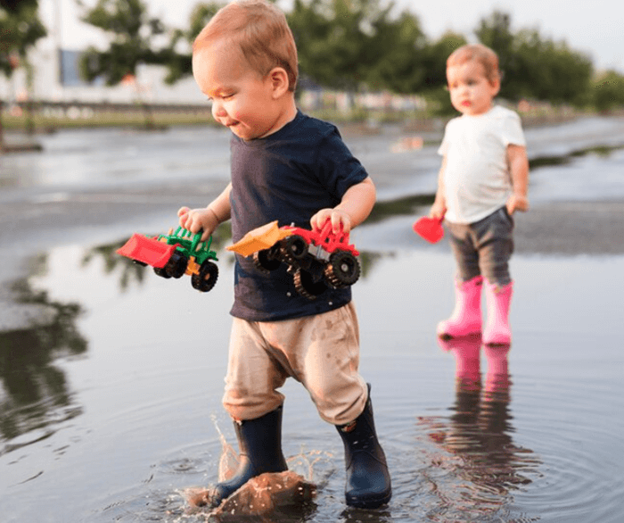 Parents Are Turning to the Water Based Technique Helping Kids Break Fear Cycles