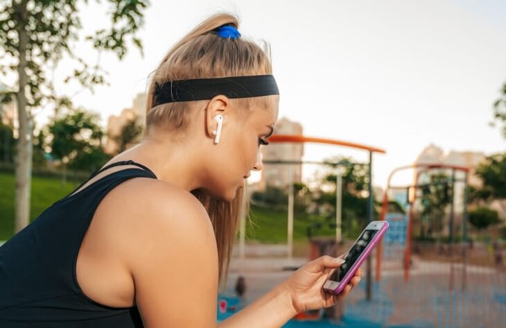 How Swimming Helps Teens Manage Digital Burnout