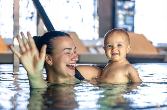 How Swimming Lessons Fit Into Modern Parenting Lifestyles