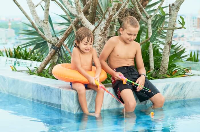 How Swimming Lessons Help Kids Stay Active Year Round