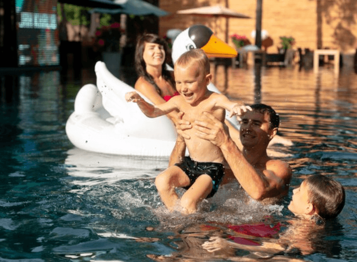 The Rise Of Family Health Culture Driven By Swimming