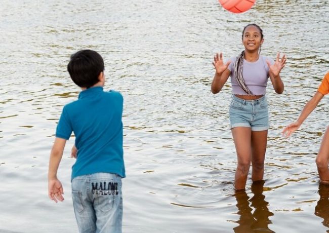 Why Teen Open Water Risks Are Making Families Rethink Water Safety